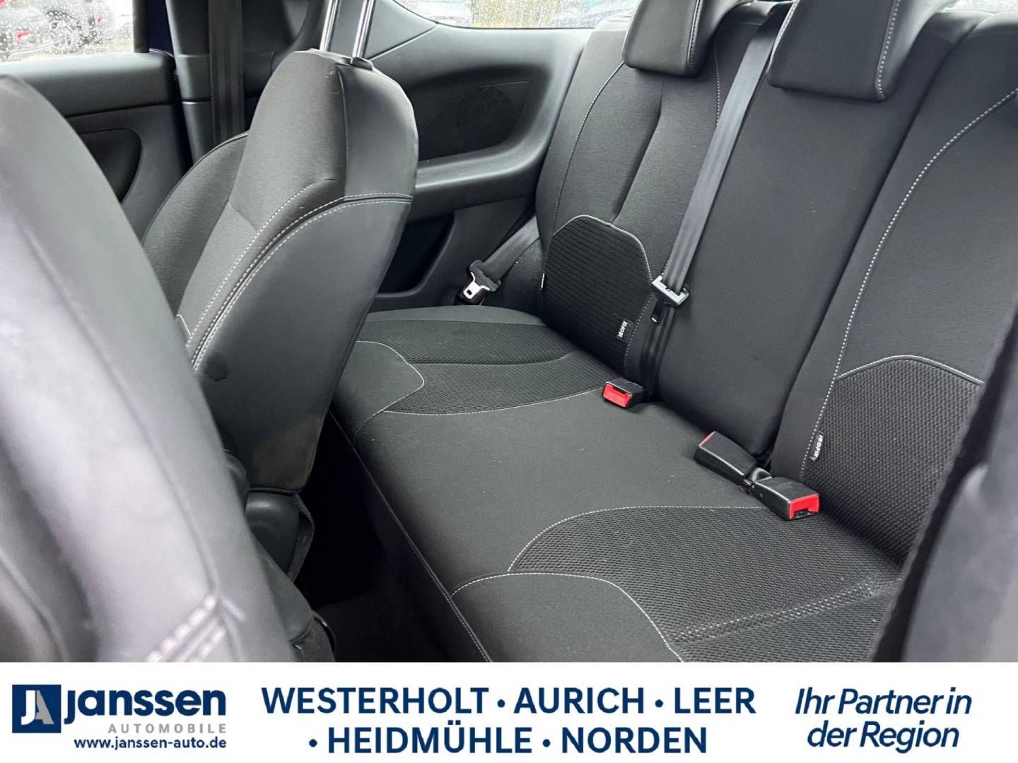 Fahrzeugabbildung Citroën DS3 PureTech 110 SOChic