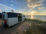 Volkswagen  Volkswagen T5 Transporter (TÜV NEU bis Feb 2028 - Volkswagen T5 aus 2007