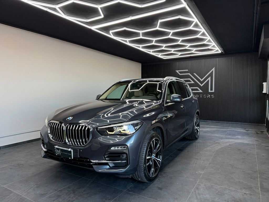 Image of BMW X5