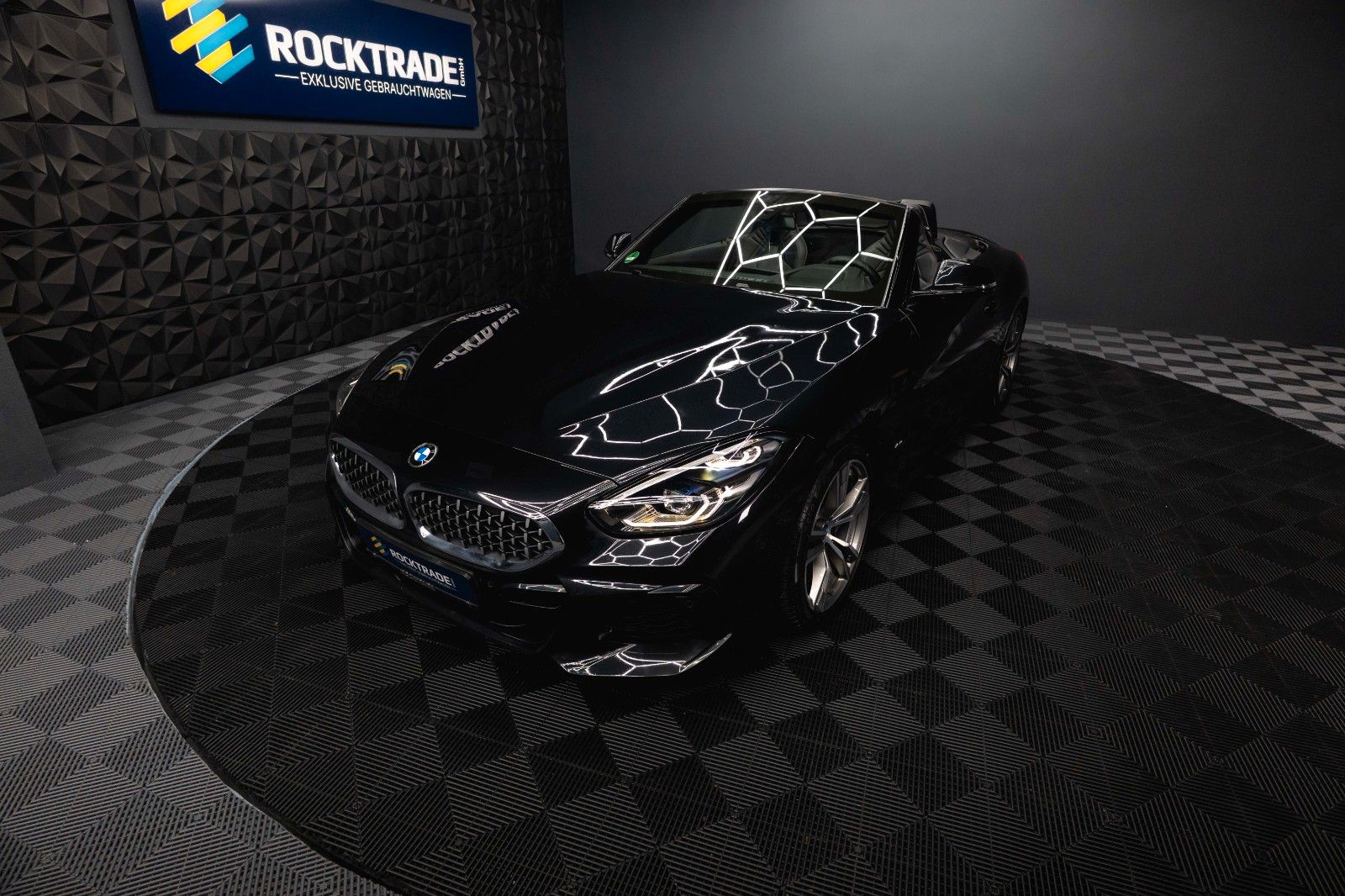 Fahrzeugabbildung BMW Z4 Roadster sDrive 30i M Sport *LED*Memory*H&K*