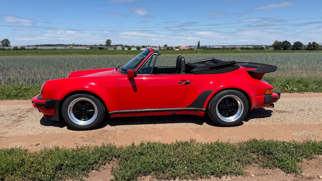 Porsche 930