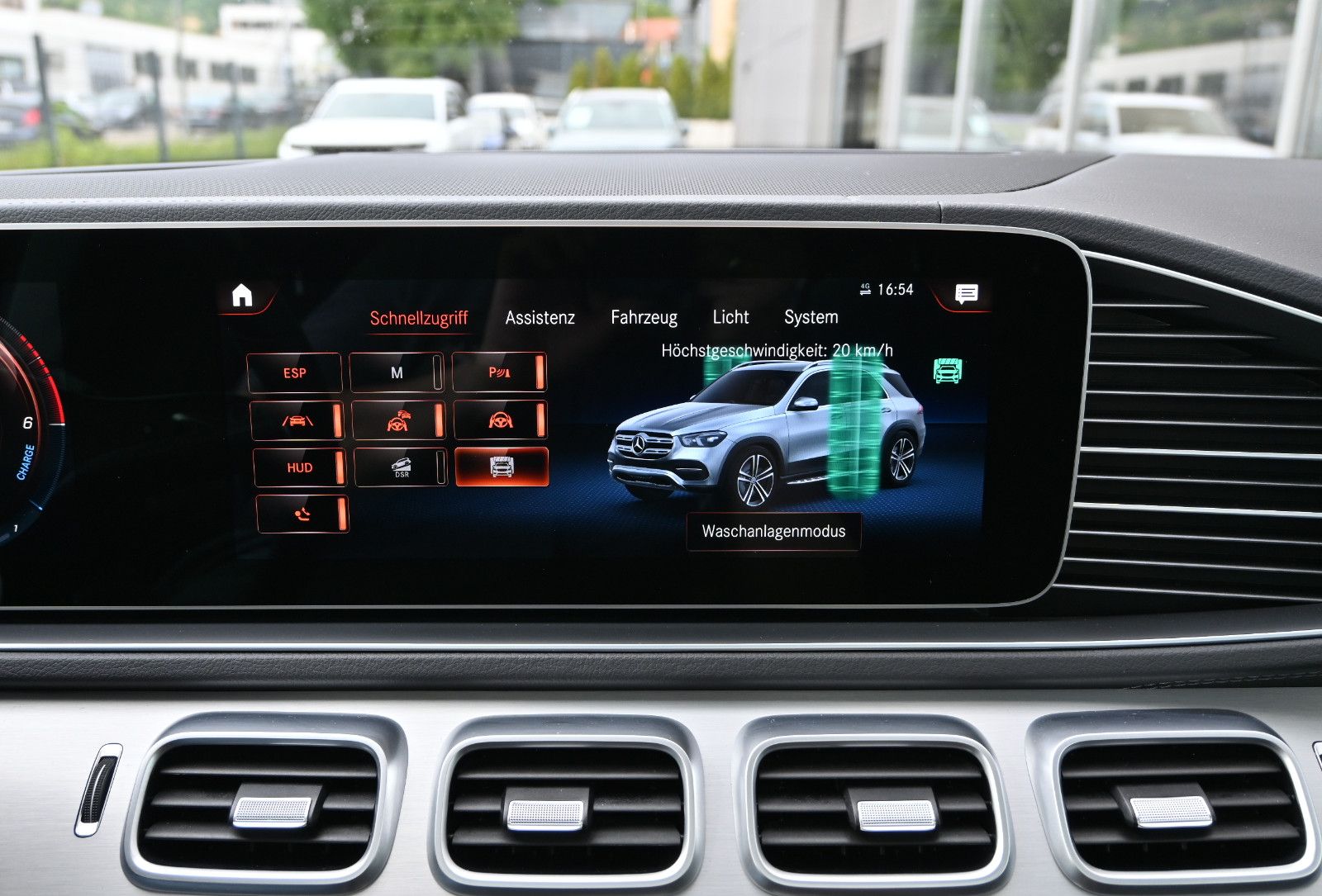 Fahrzeugabbildung Mercedes-Benz GLE 350 de 4MAT. AMG + NIGHT °ACC°AHK°PANO°HUD°