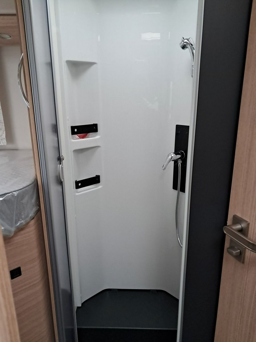 Fahrzeugabbildung Malibu I 450 RB LE comfort Navigation, RFK, TV