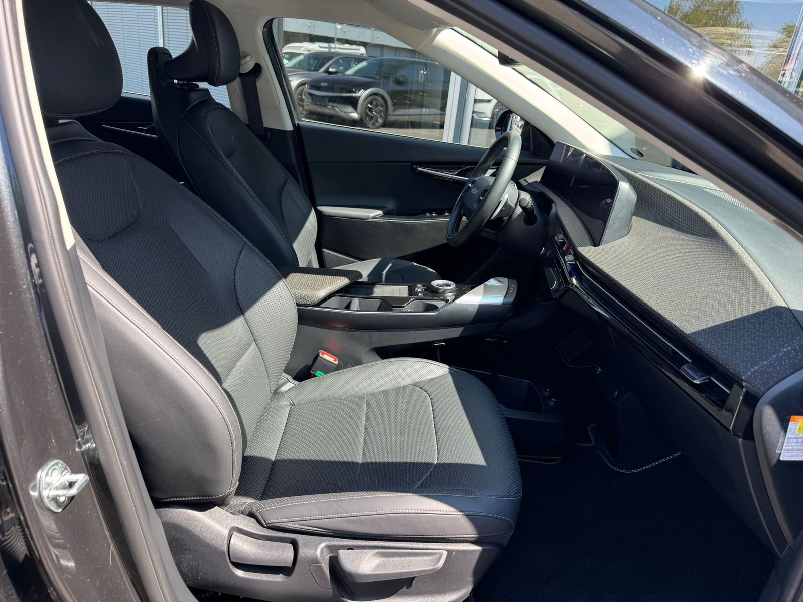 Fahrzeugabbildung Kia EV6 2WD WERKSGAR+NAVI+LED+SHZ+KAMERA+ACC+19"