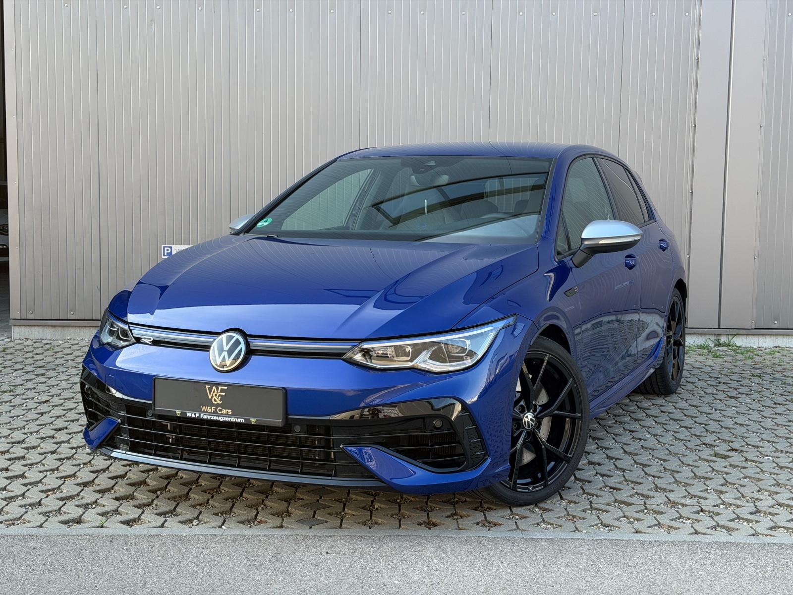 Volkswagen Golf VIII Lim. R 4Motion|Akra.|8Fach|Perf.|LED|