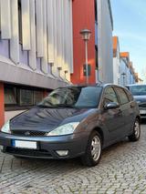 Ford Focus - Zuverlässig, TÜV neu bis 11/2027 - Ford Focus aus 2003: Kleinwagen