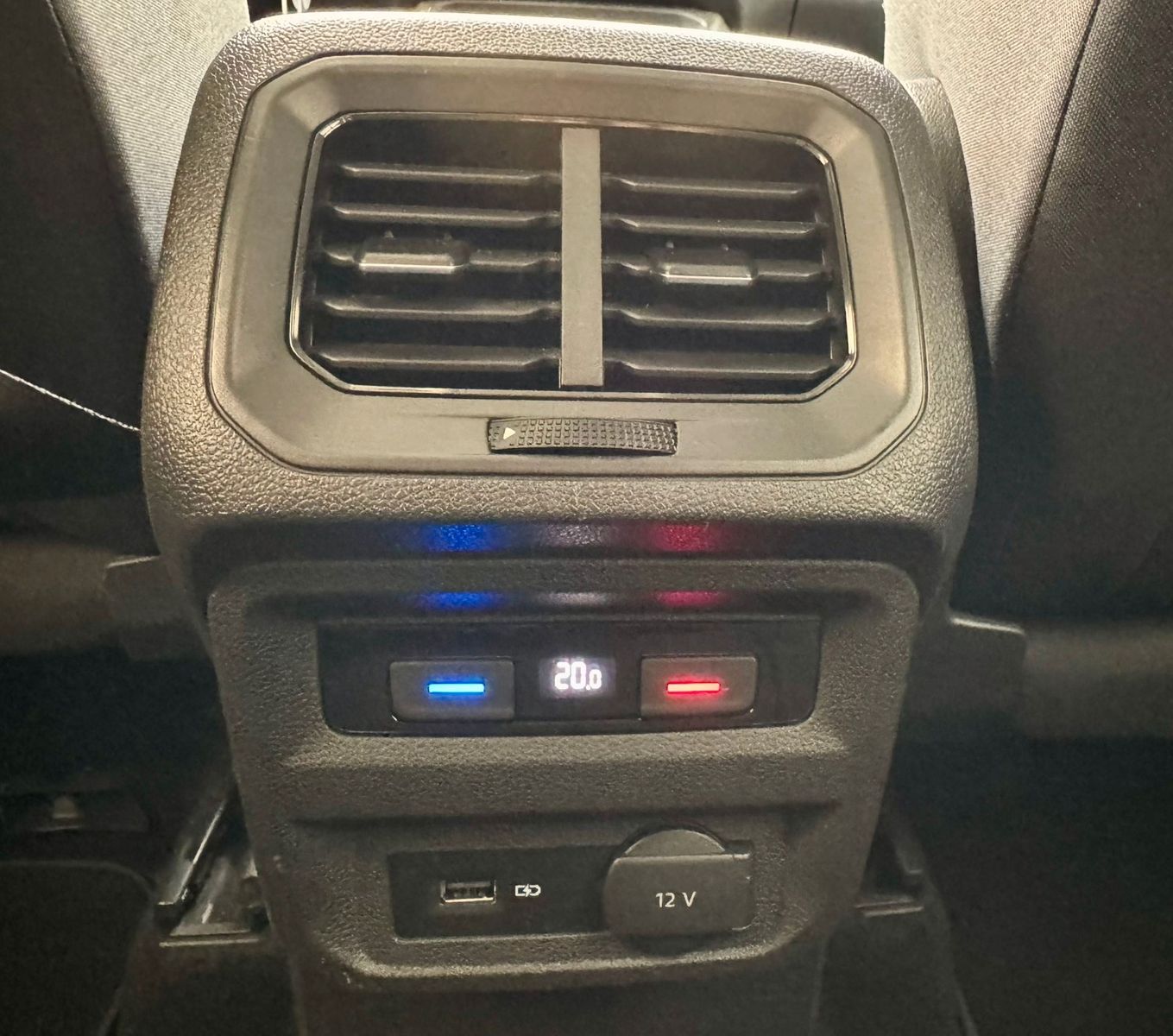 Fahrzeugabbildung Volkswagen Tiguan Allspace Comfortline 4Motion*Autom.*Navi*
