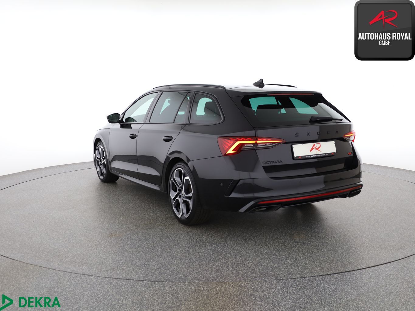Skoda Octavia Combi 2.0 TDI RS PLUS HEADUP,MASSAGE,AHK imagem 3