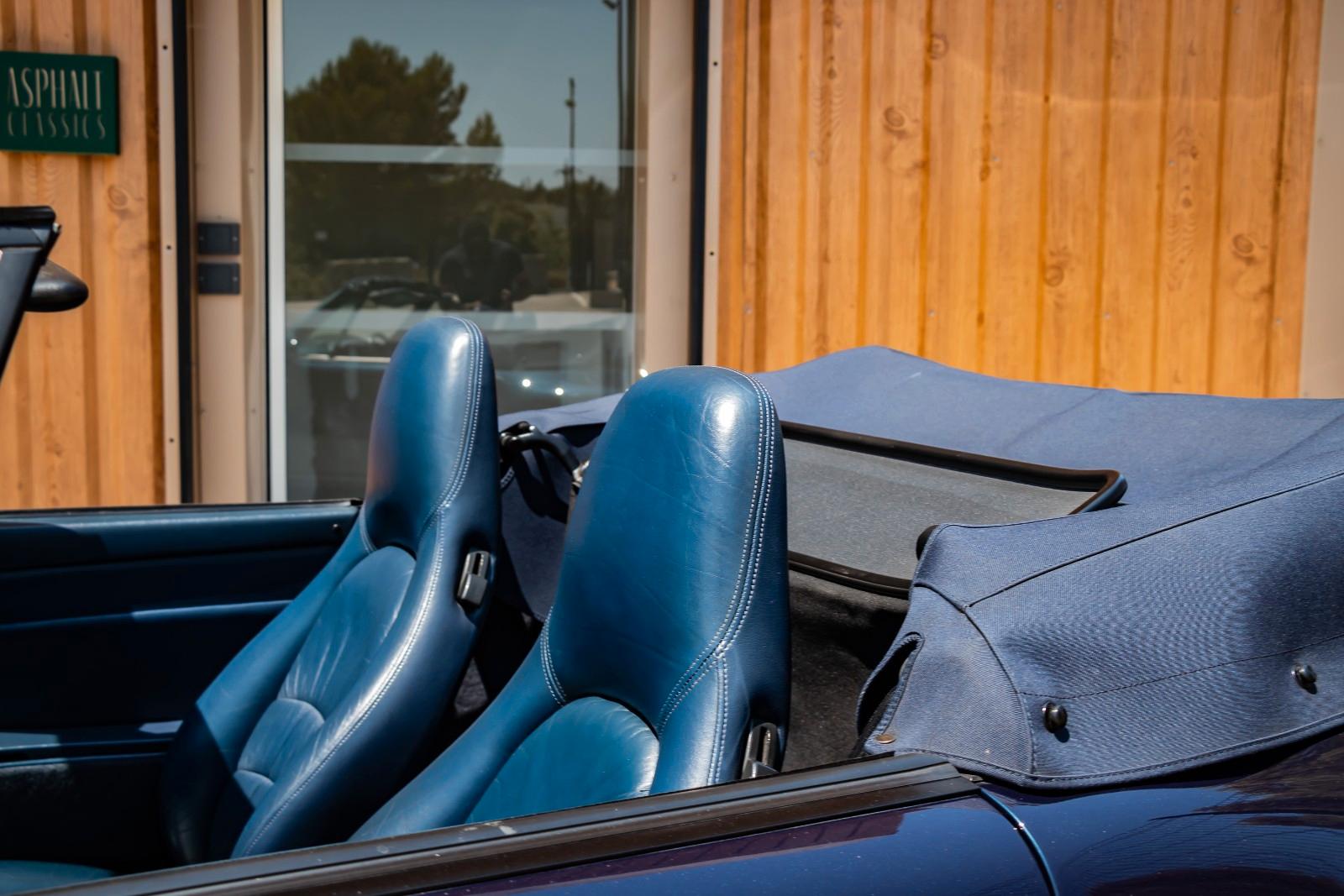 Porsche 993 Carrera Cabriolet