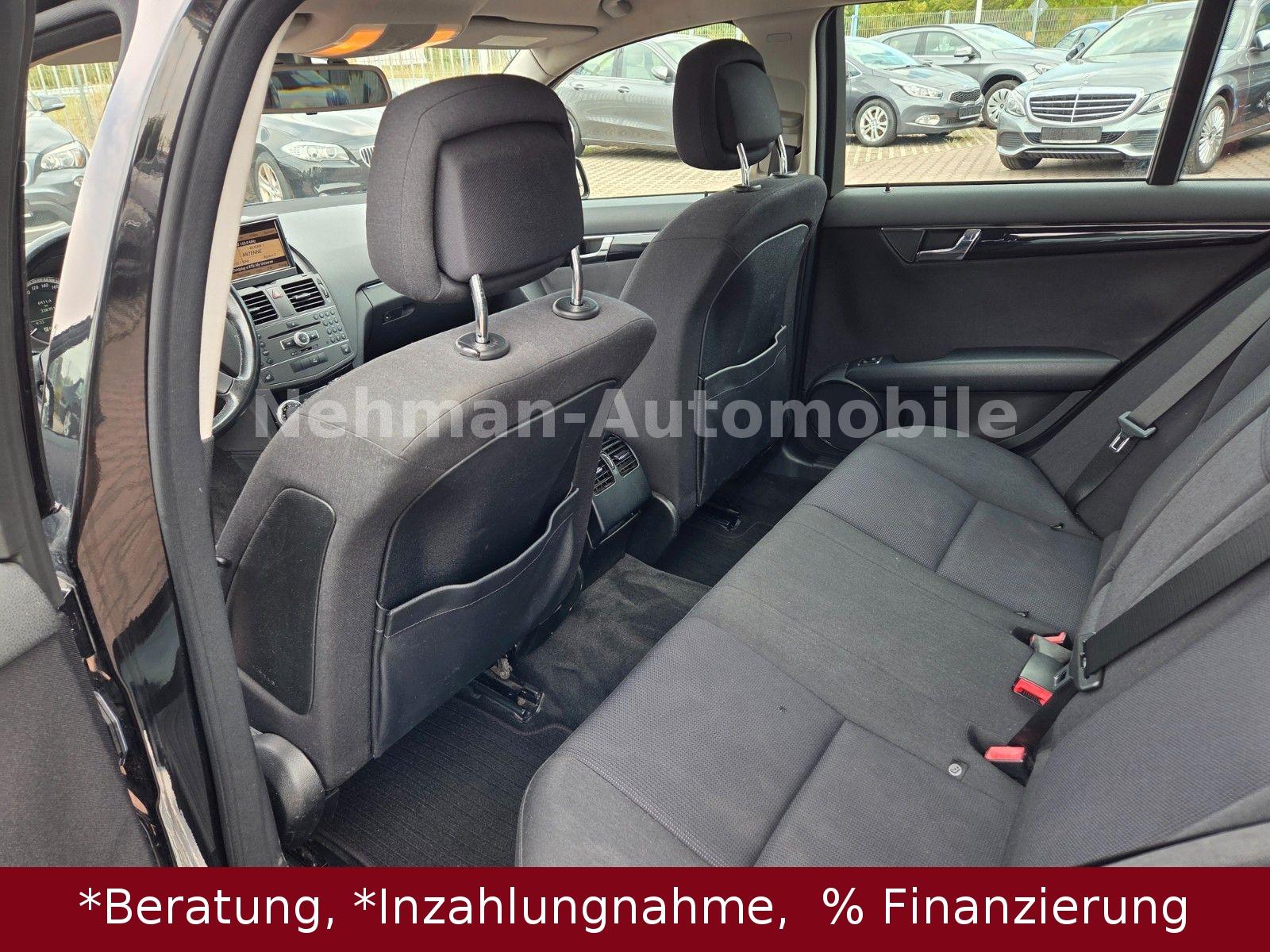 Mercedes-Benz C200 2010 — photo 12