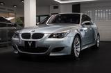 BMW M5 V10 SMG - BMW M5: V10