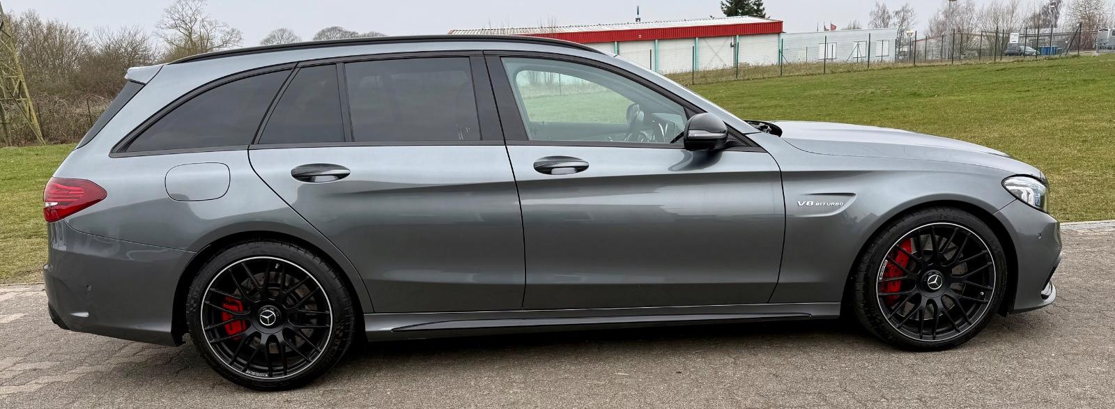Mercedes-Benz C 63 S AMG T-Modell MB-100/Pano/AHK/Leder/S-Heft