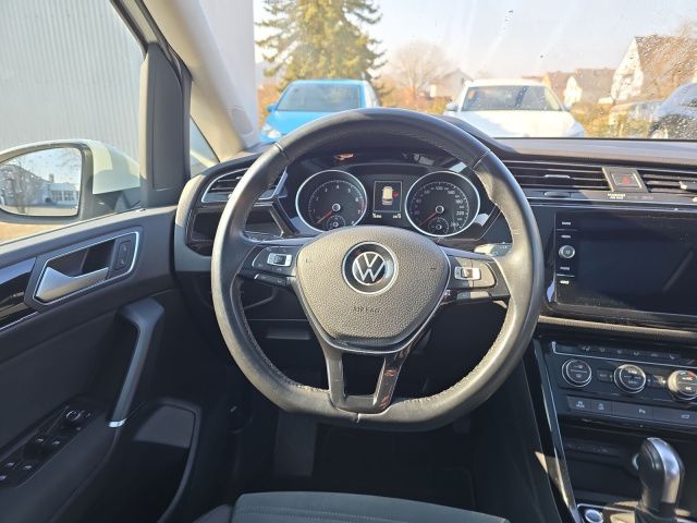 Fahrzeugabbildung Volkswagen Touran Highline 1.5 TSI OPF 110 kW 7-Gang-DSG