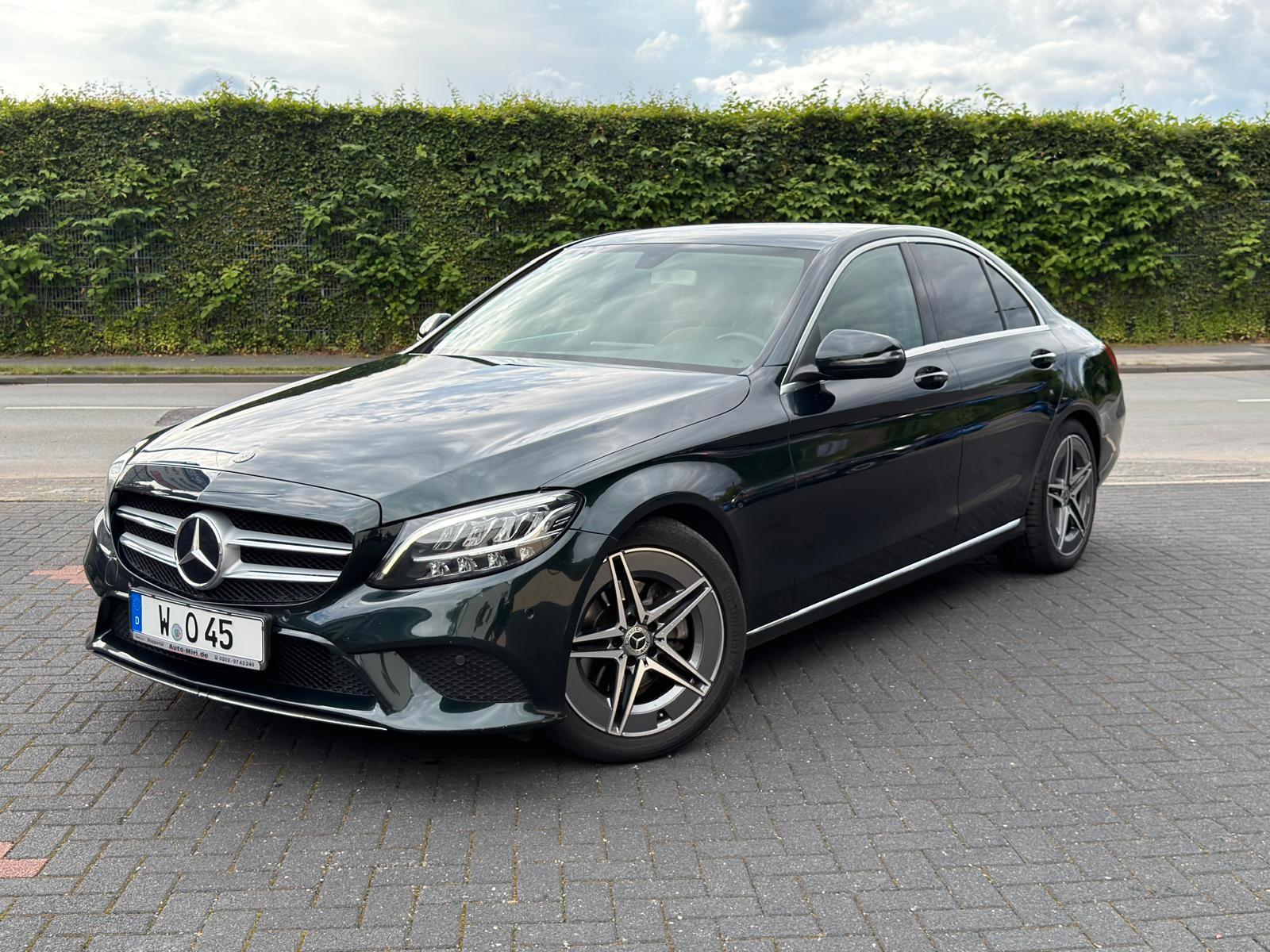 Mercedes-Benz C 220d  Avantgarde 9G LED Kamera CarPlay