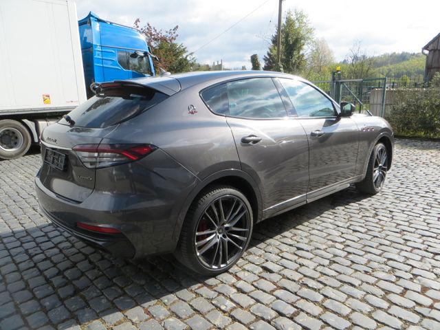 Maserati Levante Benzin 3.8 V8 427kW Trofeo Q4 Auto