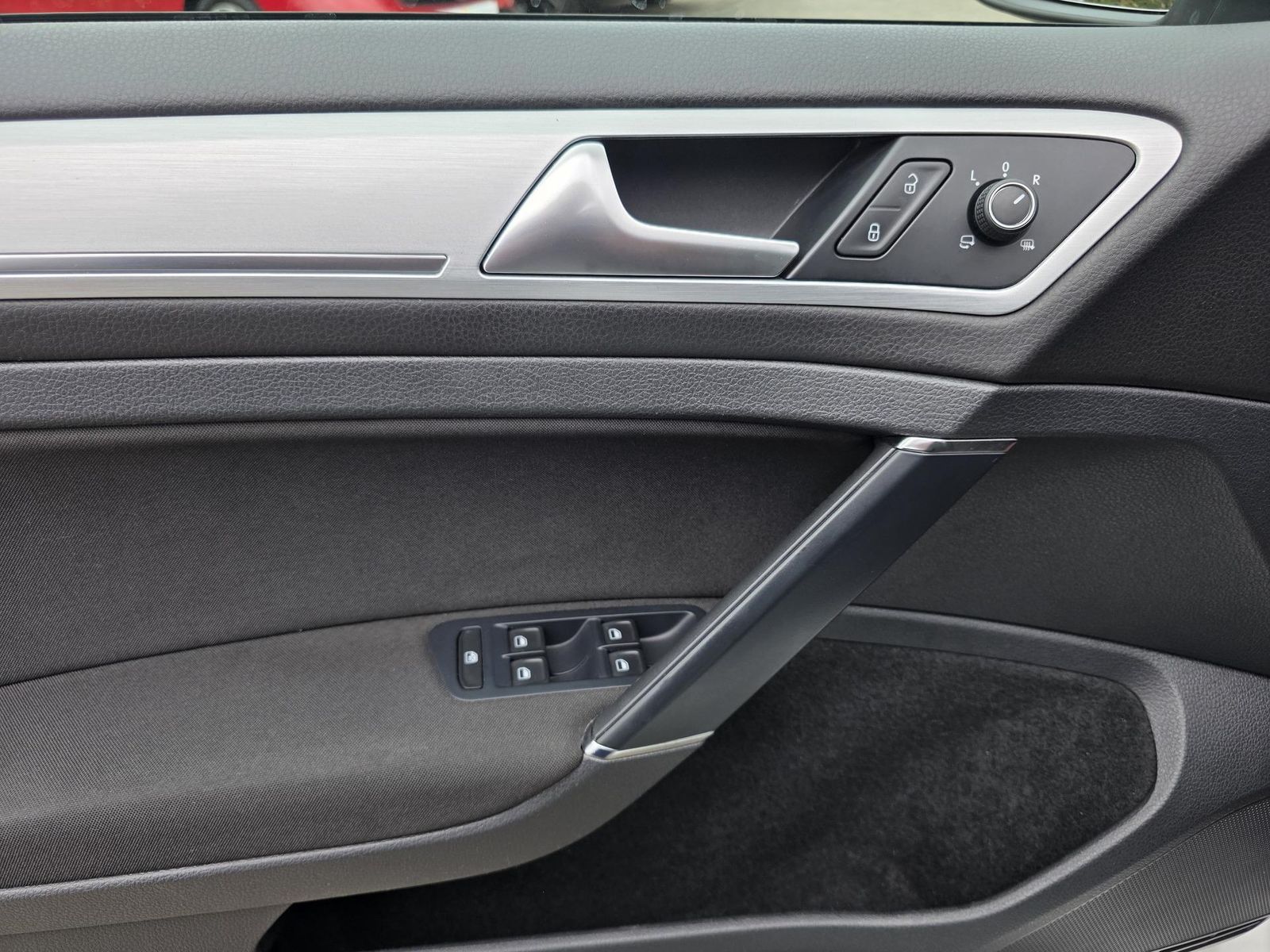 Fahrzeugabbildung Volkswagen Golf 1.2 TSI Cup /Bi-Xenon/Klimaauto/Park-Assist