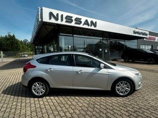 Fahrzeugabbildung Ford Focus Lim. Titanium