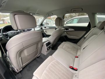 Fahrzeugabbildung Audi A6 2.0 TDI Avant Ultra*Totwinkel*StHz*Kamera*