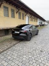 Tesla Model Y Long Range Keramic Service(Fahrwerk neu) - Tesla Gebrauchtwagen in Bielefeld