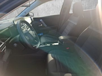 Citroën C4 MAX 1.2 PureTech 130 +HUD+LED+SHZ+KeyLess+PDC