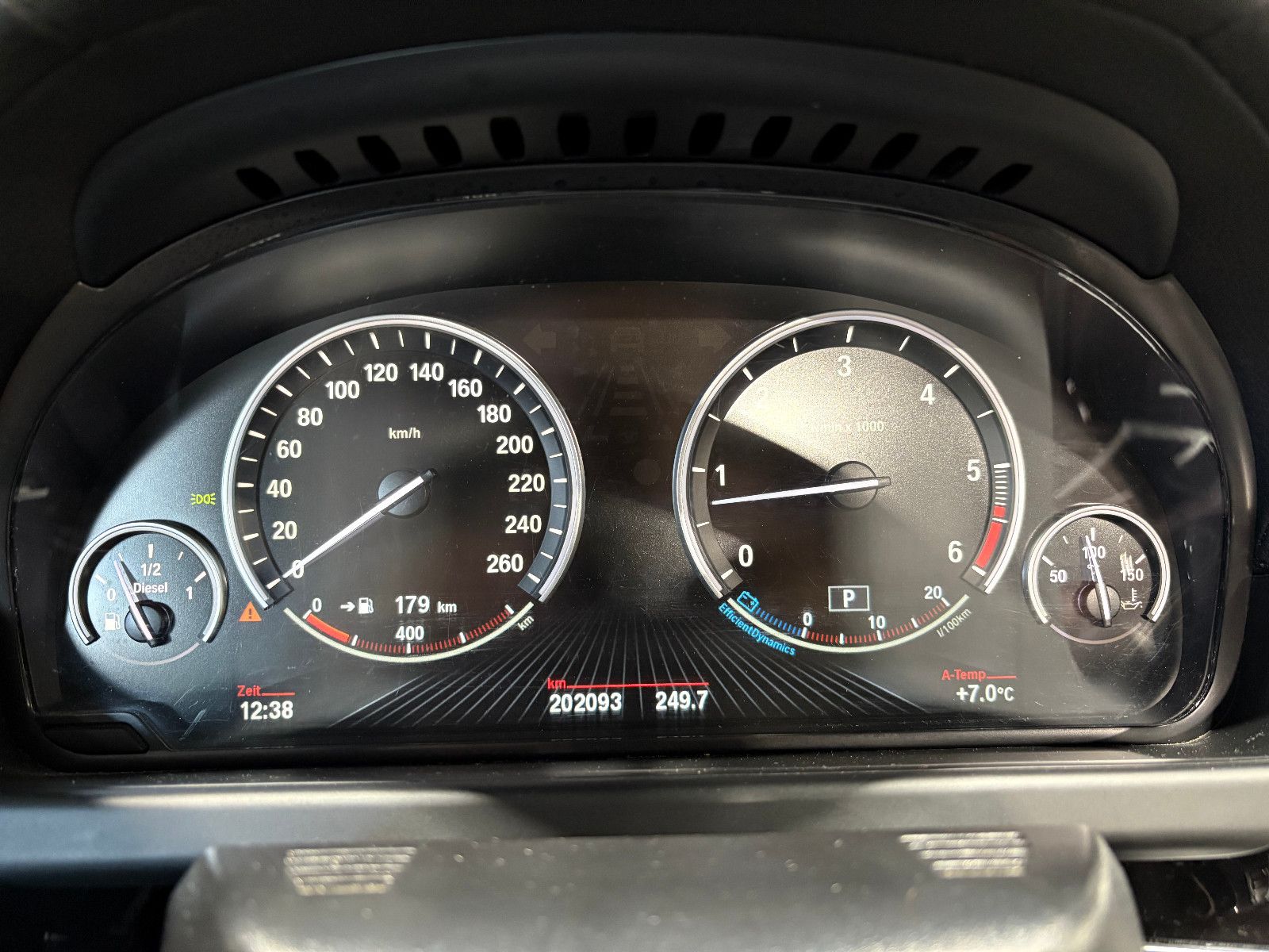 Fahrzeugabbildung BMW 640 Cabrio d xDrive/KAMERA/NAVI/MEMORY/BI-XENON