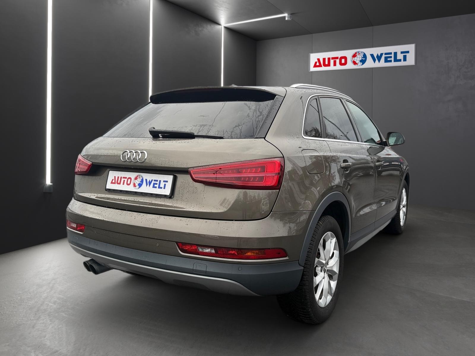Audi Q3 1.4 TFSI DSG design LED Navi el. Heckklappe