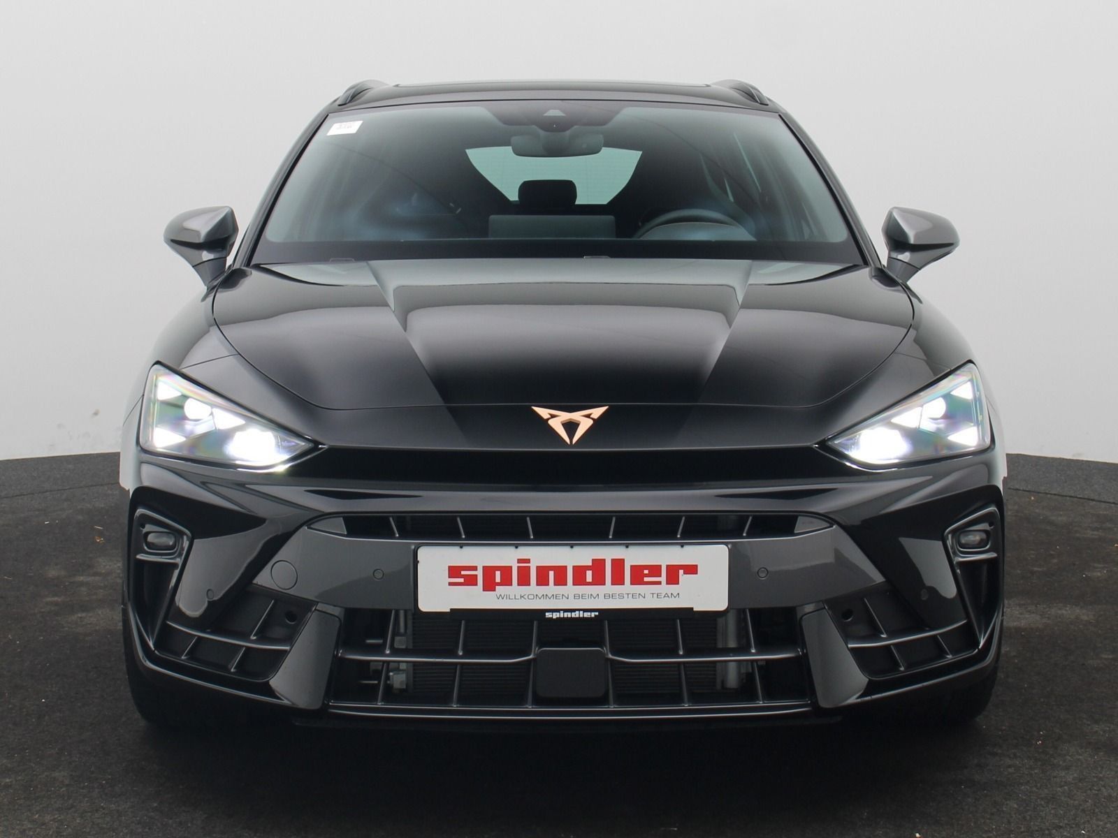 Cupra Leon Sportstourer 1.5 eTSI DSG Pano Matrix AHK foto 3