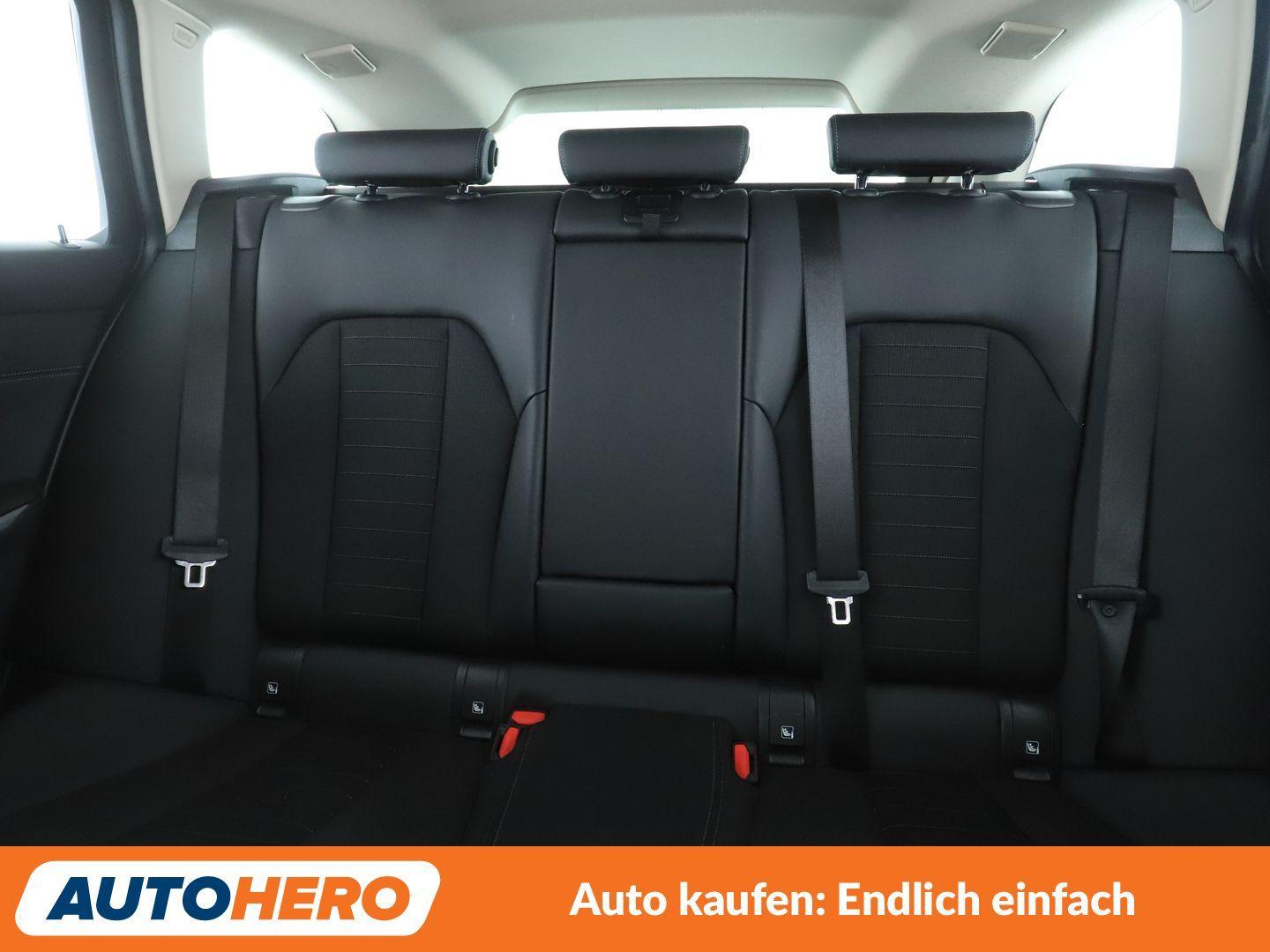 BMW 320i Advantage Aut.*HUD*LED*NAVI*AHK*SHZ*PDC*