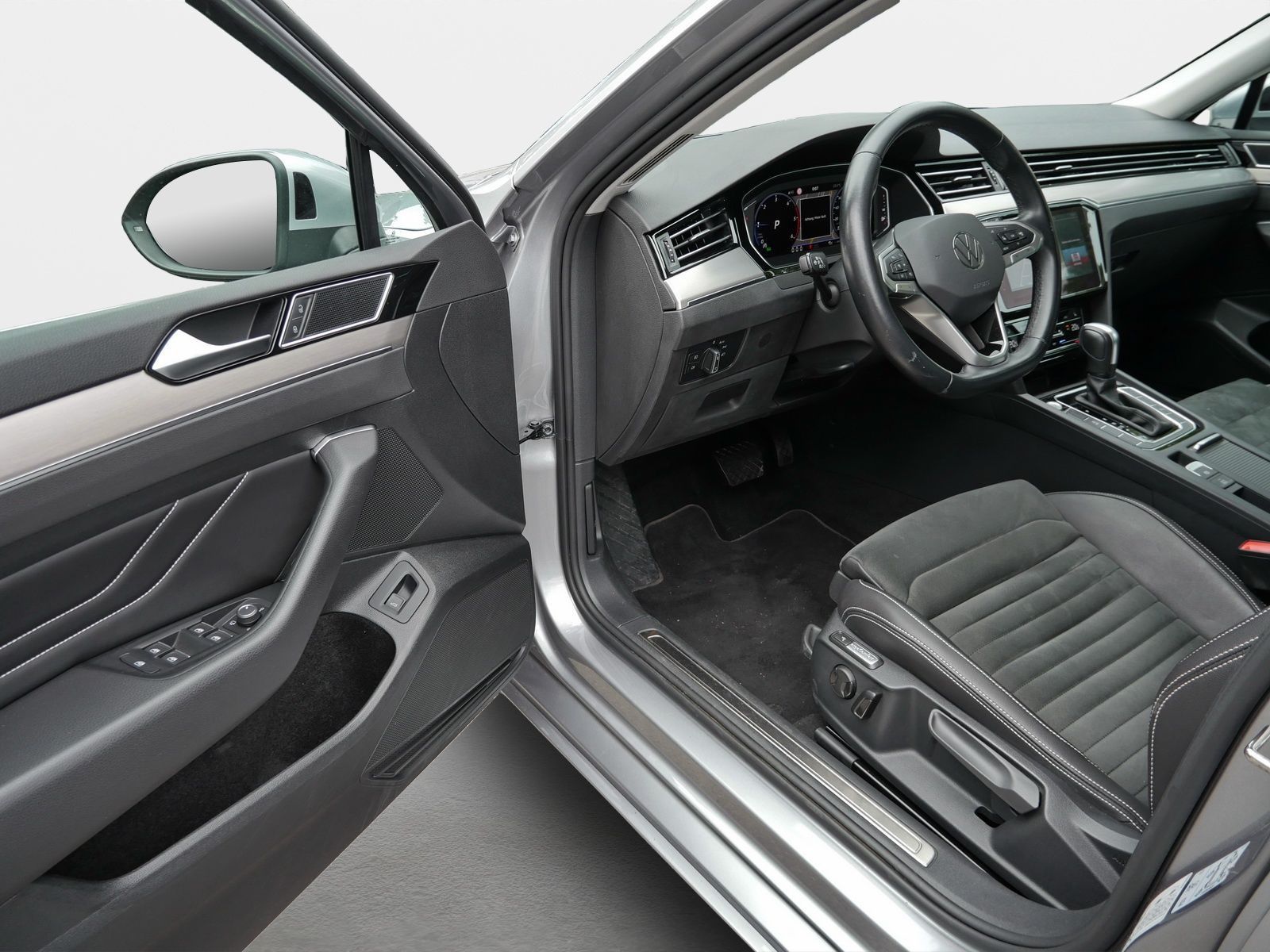 Volkswagen Passat Variant - Bild 14
