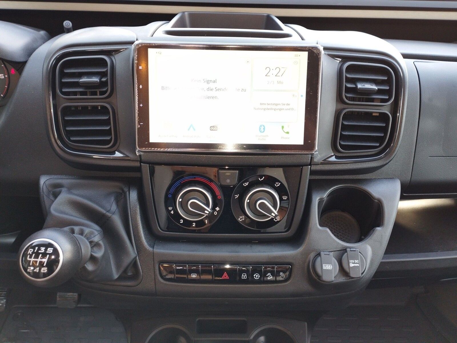 Fahrzeugabbildung Eura Mobil Van V 635 EB Mondial Paket
