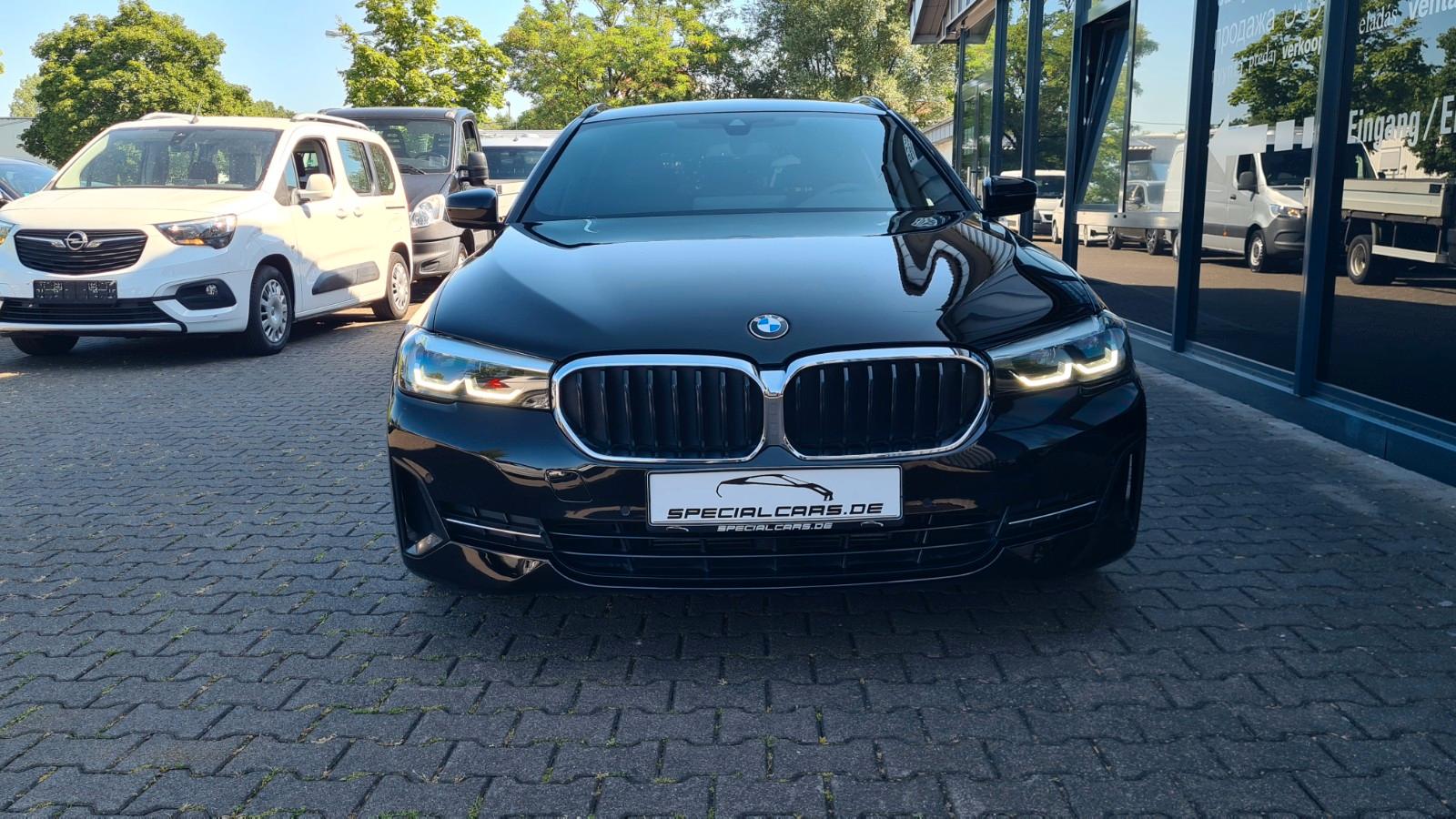 BMW 530d T xDrive - Sport AUT - SHADOW - AHK -