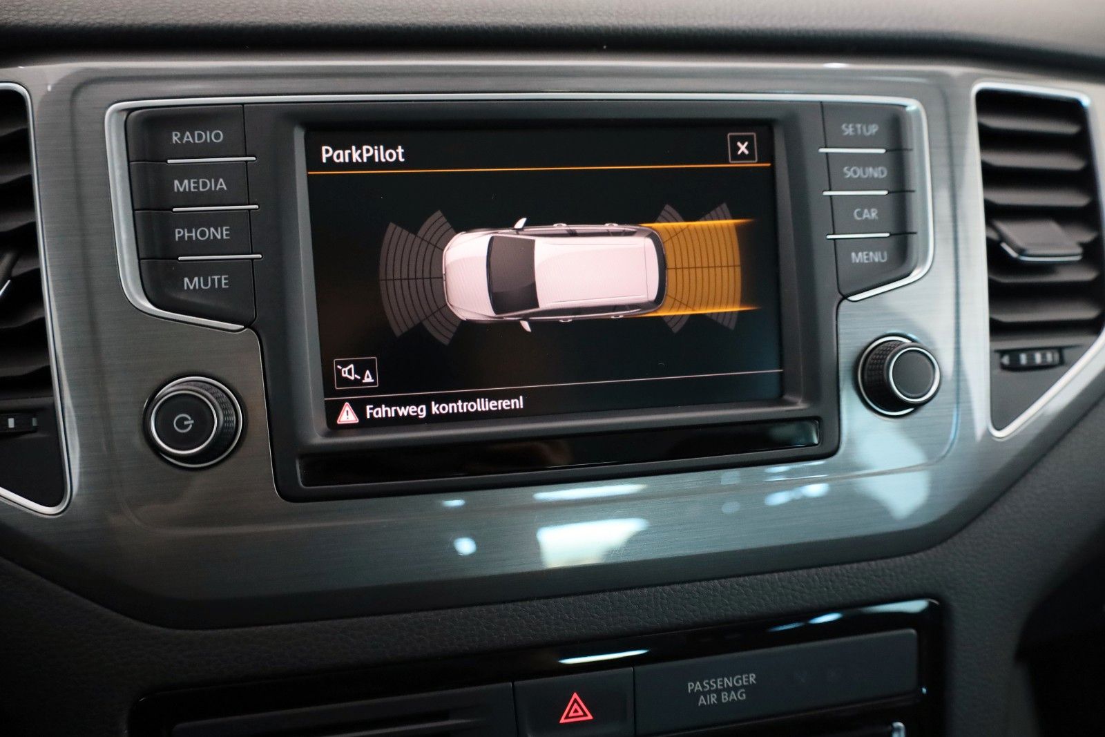 Fahrzeugabbildung Volkswagen Golf Sportsvan VII Allstar Automatik,SH,AHK