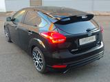 Ford Focus Lim. ST-Line*KAMERA*1.HAND*NAVI*6 GANG* - Ford Focus: ST