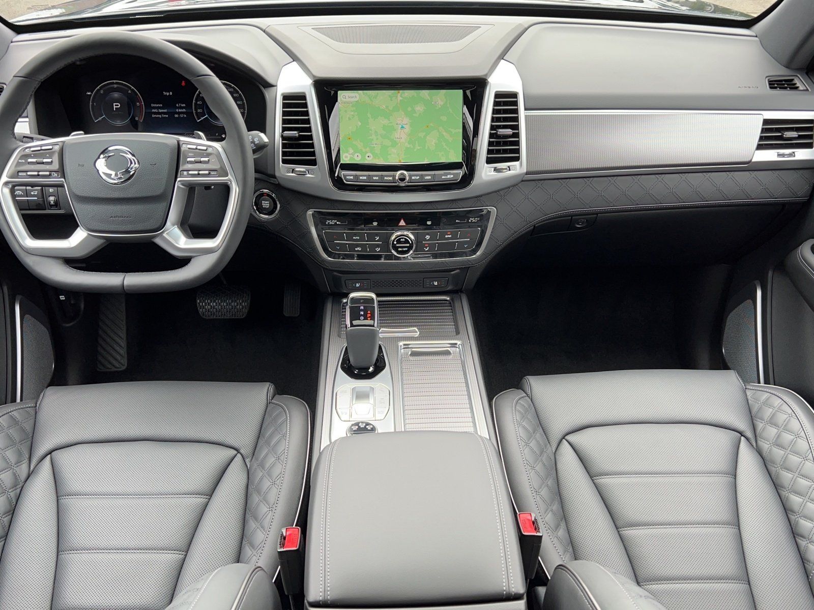 Fahrzeugabbildung Ssangyong Rexton Sapphire 2.2 D 8AT 4WD/360°KAMERA/7-Si./