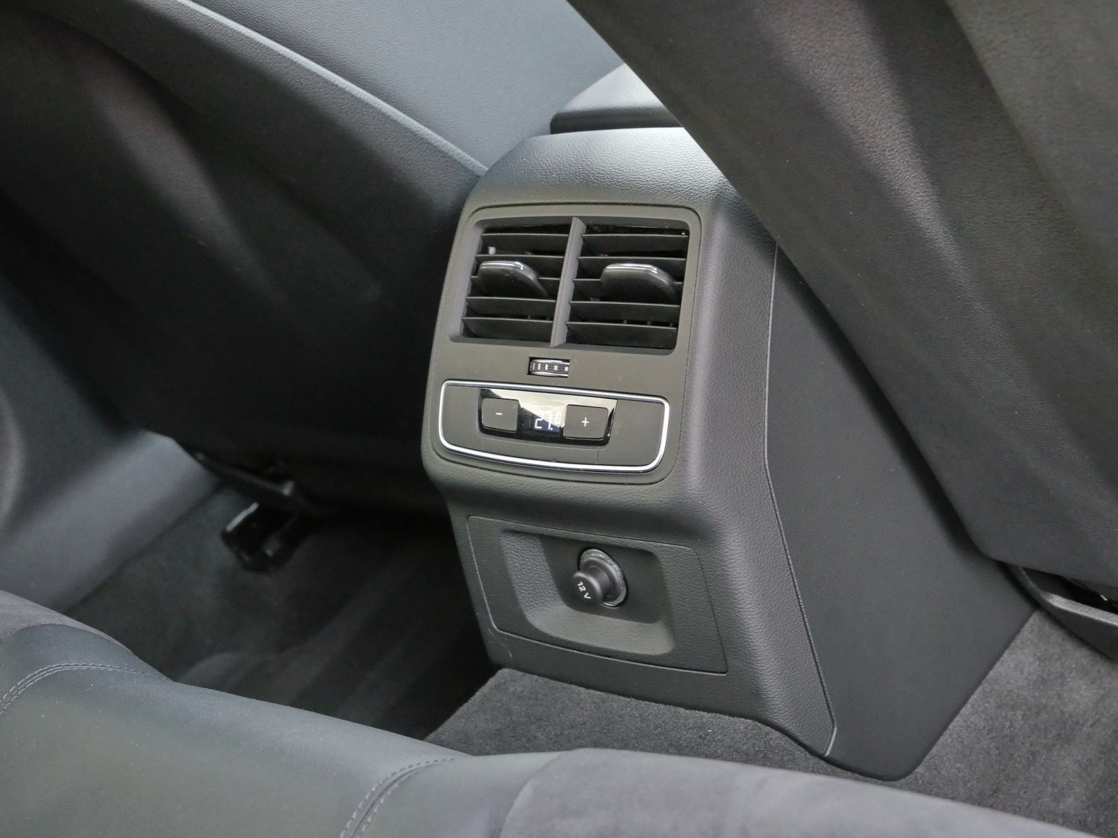 Audi A4 - Bild 17