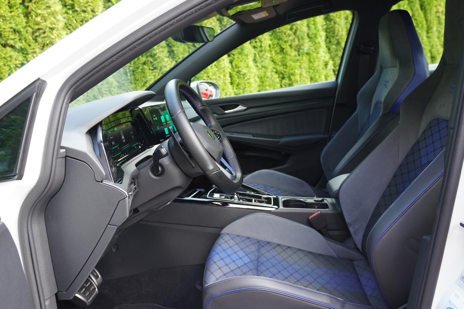 Volkswagen Golf R VIII Variant 2.0 TSI 4M DSG LED ACC Navi, миниатюра 29