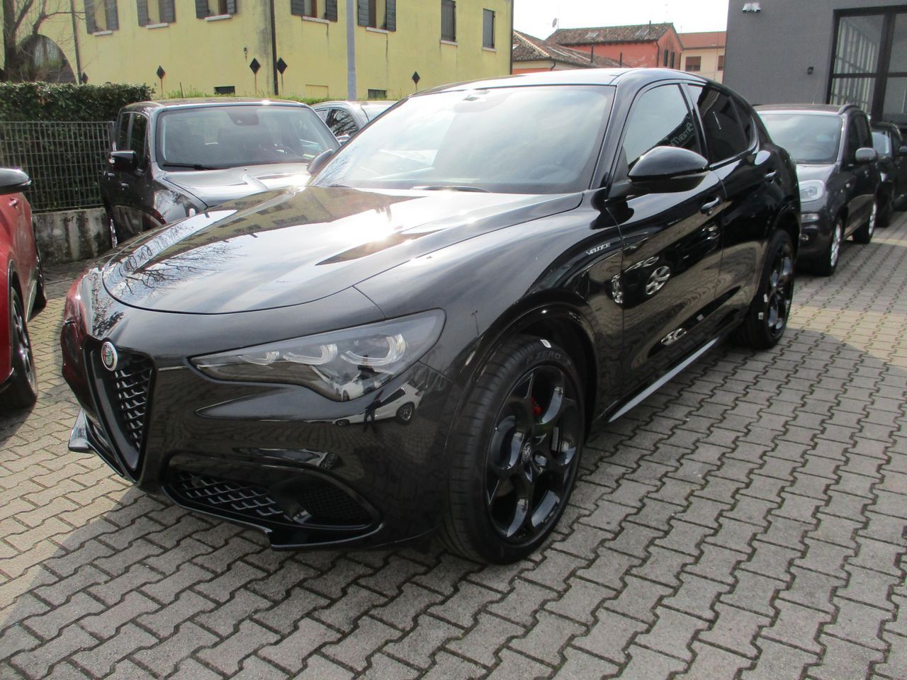 Alfa Romeo Stelvio 2.2 Td 210Cv AT8 Q4 Veloce -  imagem 3