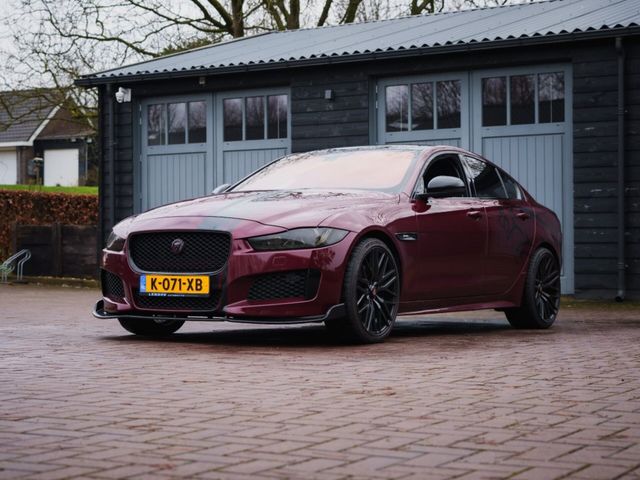 Jaguar XE 2.0 R-Sport