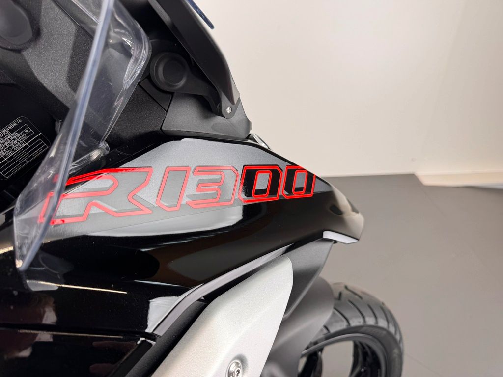 Fahrzeugabbildung BMW R1300 GS *ADAPT. FAHRWERK *3 PAKETE