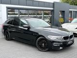 BMW 520 d Touring xDrive M Sport-Paket*LED*PDC*HUD* - BMW 520: M Paket