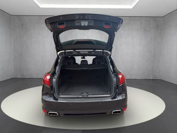 Porsche Cayenne - 9