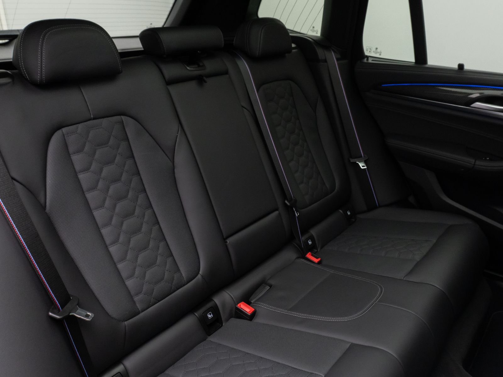 Fahrzeugabbildung BMW X3 M Competition Laser Panoram HUD DAB H/K 360°