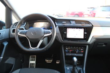 Fahrzeugabbildung Volkswagen Touran 2.0 TDI Active 7 Sitze ACC