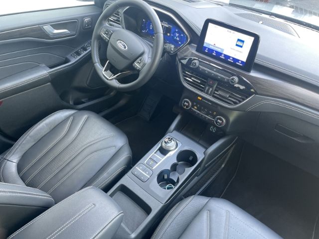 Fahrzeugabbildung Ford Kuga 2.5 Duratec FHEV 4x4 Vignale Hybrid , Navi,