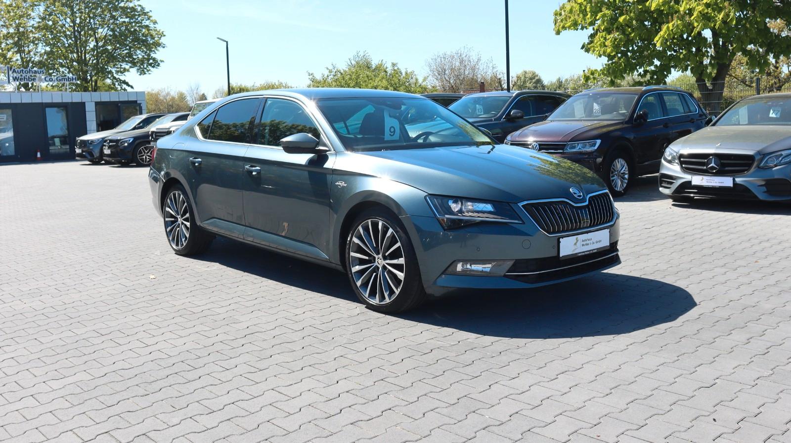 Skoda Superb Aut L&K StandHz ACC Xenon R.Cam AHK Leder