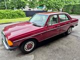 Mercedes-Benz Mercedes-benz 200 AUTOMATIC - rote Mercedes-Benz 200