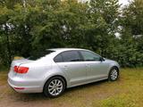 Volkswagen VW Jetta 1,6 TDI Comfortline Preis VHB - Volkswagen Jetta aus 2012 mit Diesel-Antrieb