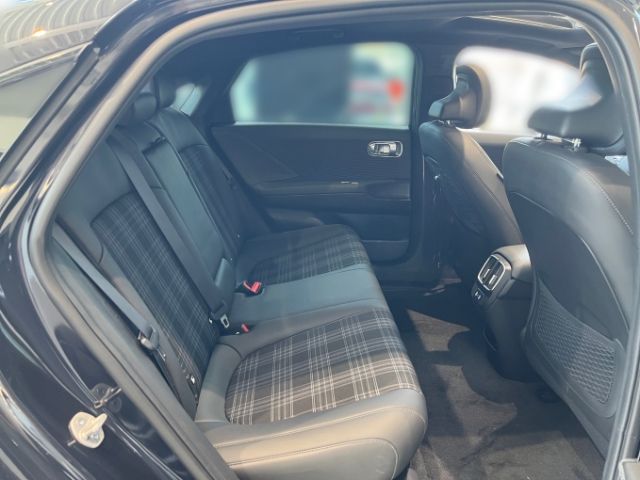 Fahrzeugabbildung Hyundai IONIQ 6 First Edition Elektro 4WD 77 Allrad HUD