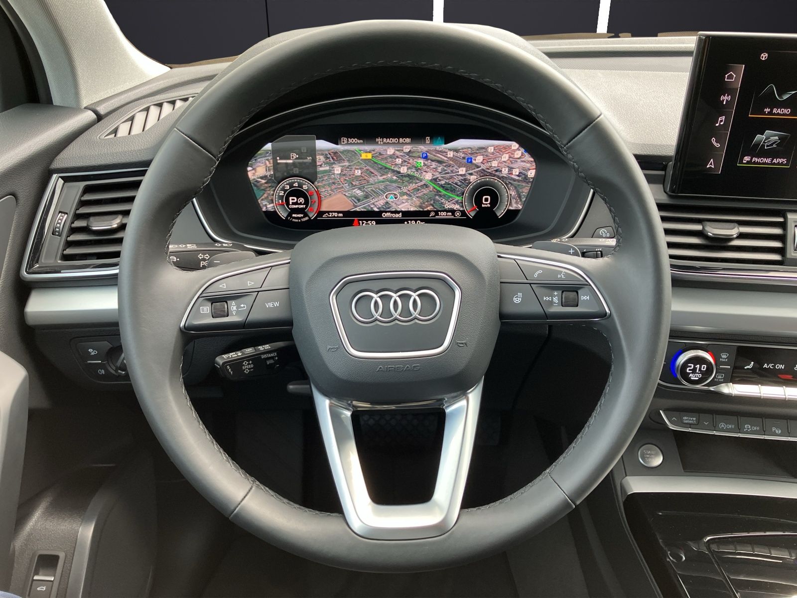 Fahrzeugabbildung Audi Q5 40 TFSI quattro advanced