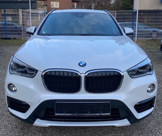 BMW X1 sDrive 18 i Sport Line /LEDER/PANO/AUTOMATIK*